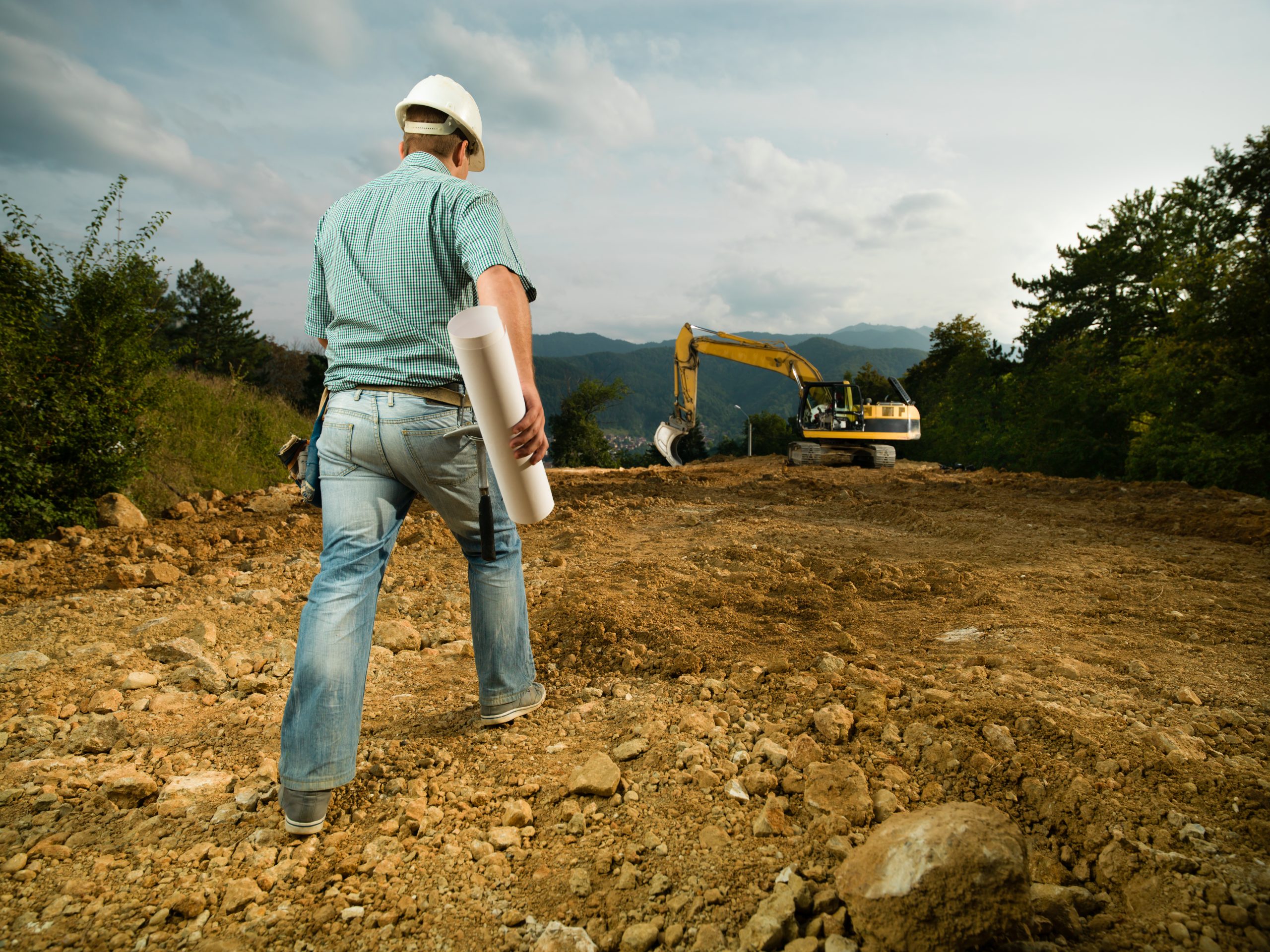 Read more about the article Opportunity to Get Paid $90,000 to Relocate to the USA via the Construction Visa Program